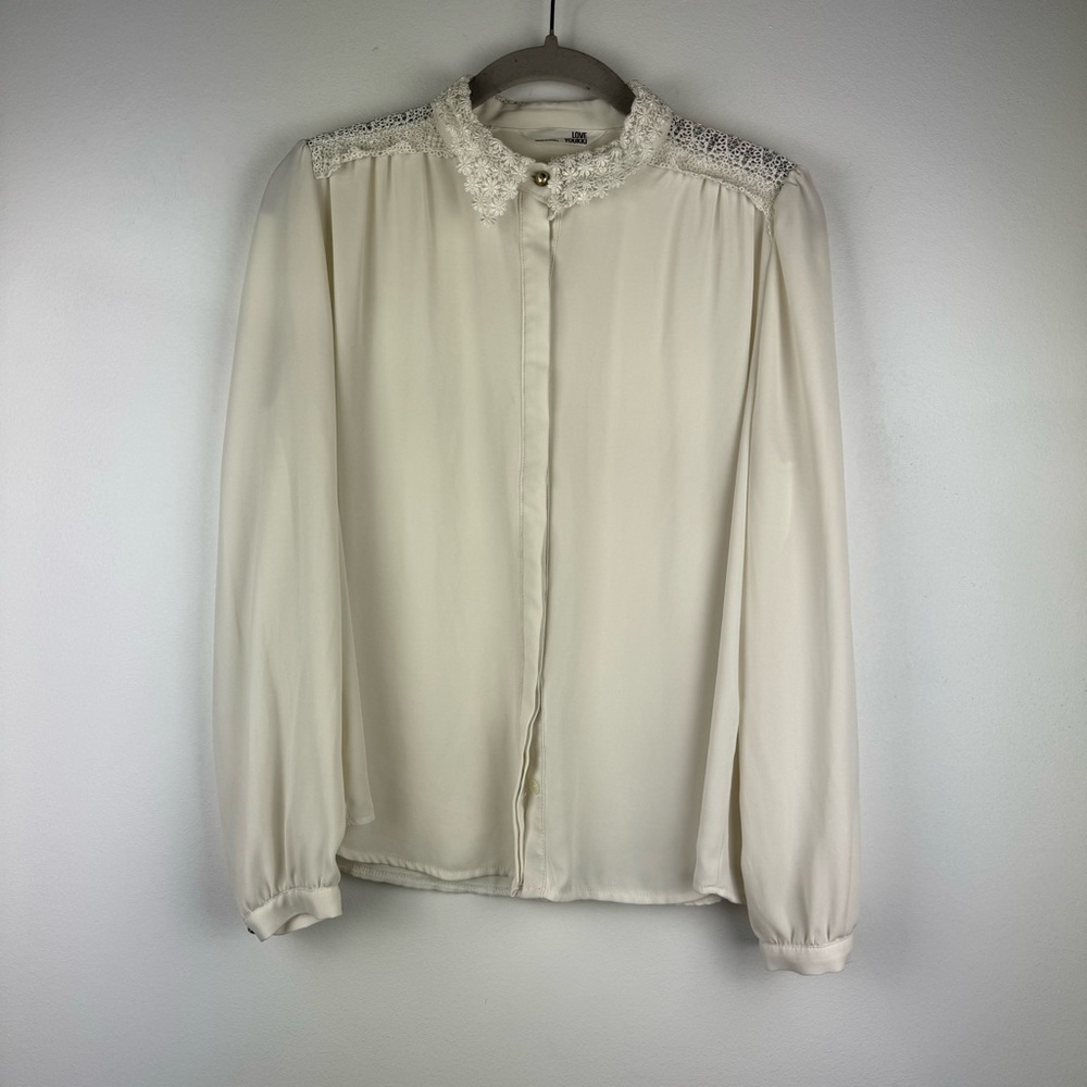 Love Youkki Feminine Lace Detail Ivory Button Up Blouse, Estimated Size Medium